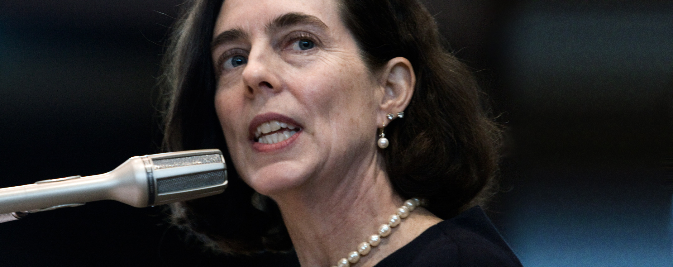 Gov-Kate-Brown-FEATURED.jpg